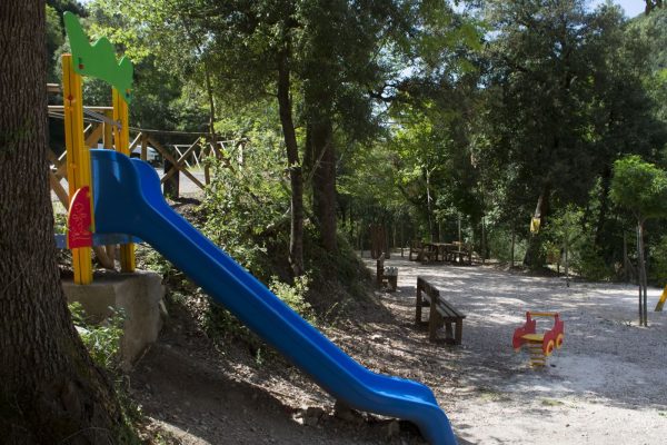 parco giochi sassovivo scivolo
